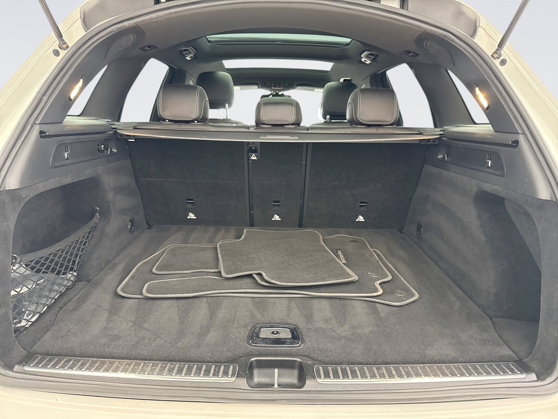 Used 2017 Mercedes-Benz GLC 300 GLC 300 4WD image 19