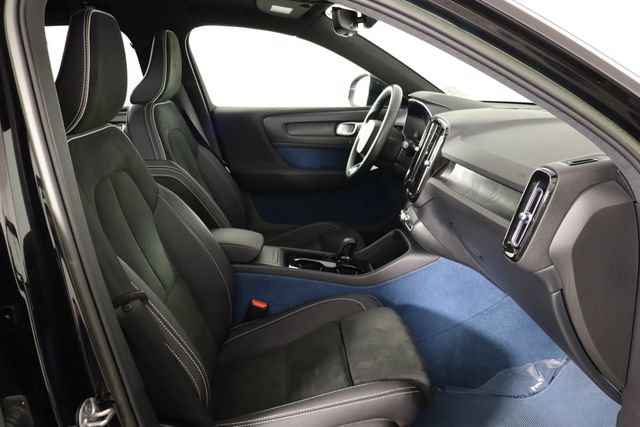 Used 2023 Volvo XC40 Recharge Plus AWD/4WD image 16
