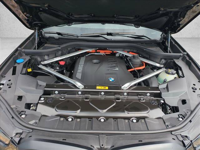 New 2026 BMW X5 xDrive50e w/ M Sport Package AWD/4WD image 17