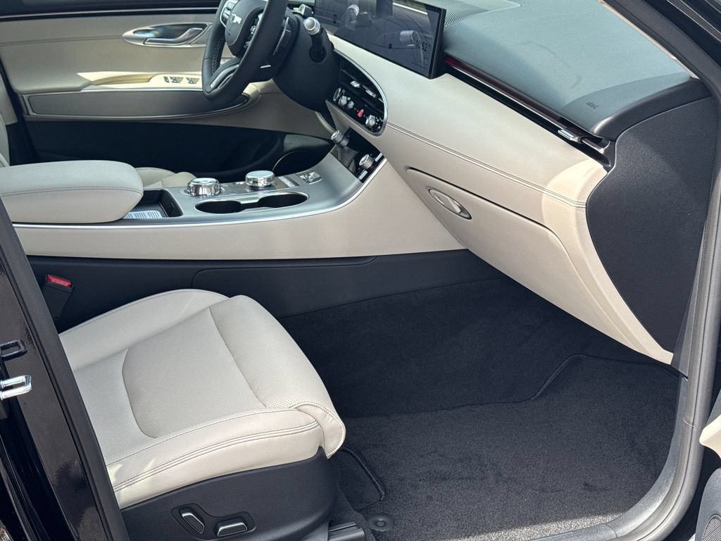 New 2026 Genesis GV70 2.5T Select AWD/4WD image 15