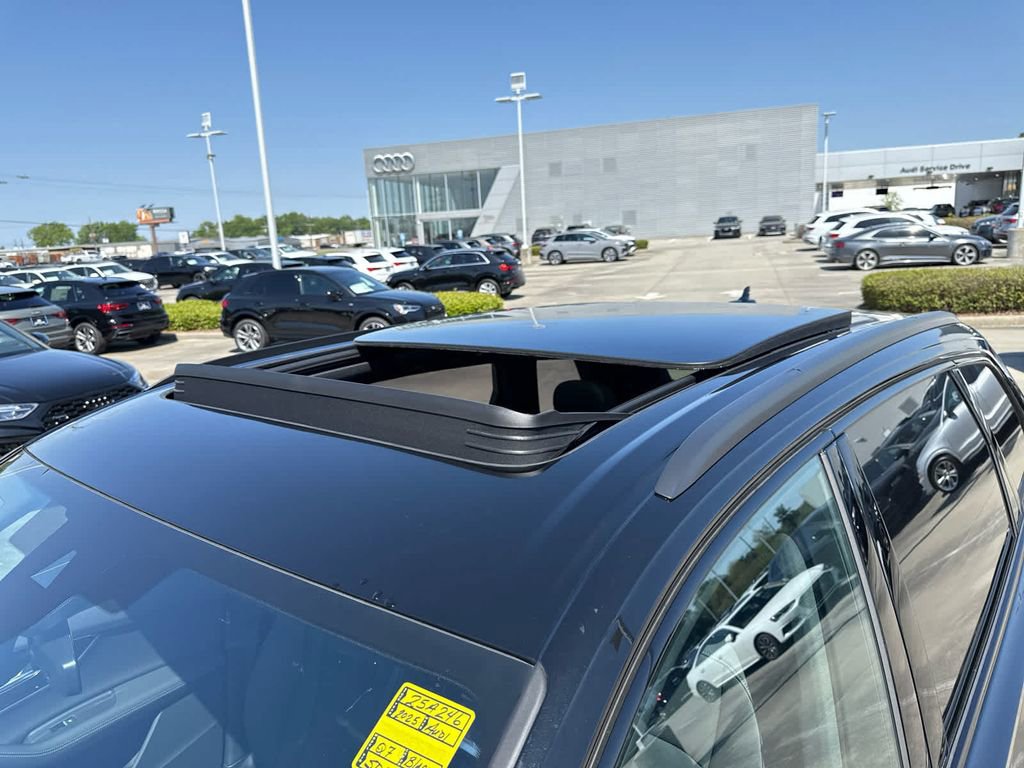 New 2025 Audi Q7 3.0T Premium Plus image 30