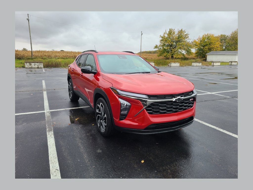 Used 2026 Chevrolet Trax RS w/ Sunroof Package