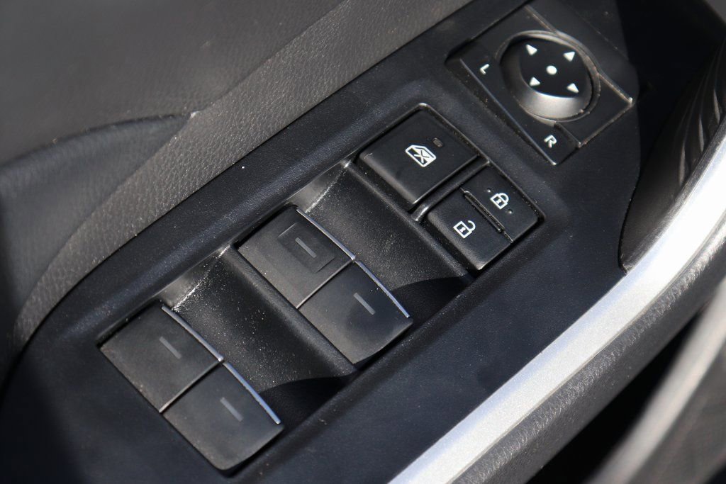 Used 2022 Toyota RAV4 XLE image 15