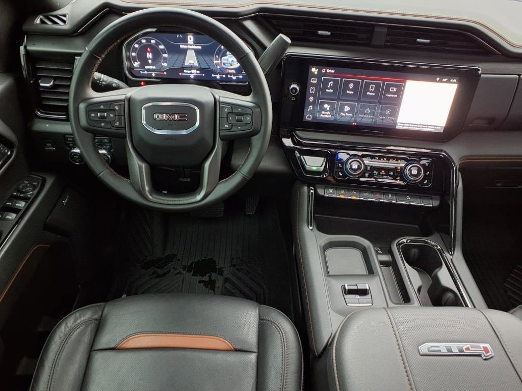 Used 2024 GMC Sierra 2500 AT4 w/ AT4 Premium Plus Package image 5