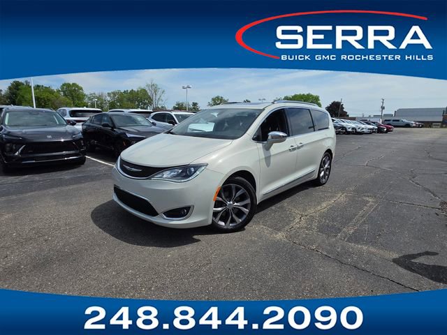Used 2020 Chrysler Pacifica Limited FWD image 1