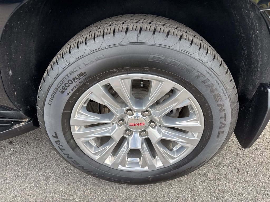 Used 2024 GMC Yukon XL Denali image 34