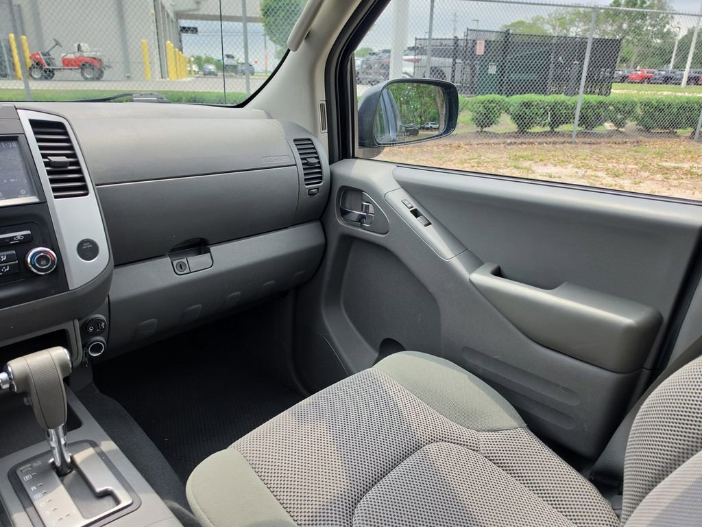Used 2019 Nissan Frontier SV AWD/4WD image 11
