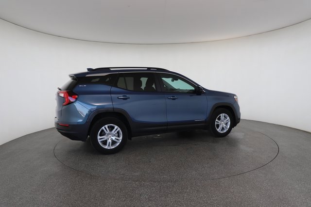 Used 2024 GMC Terrain SLE w/ Driver Convenience Package image 20