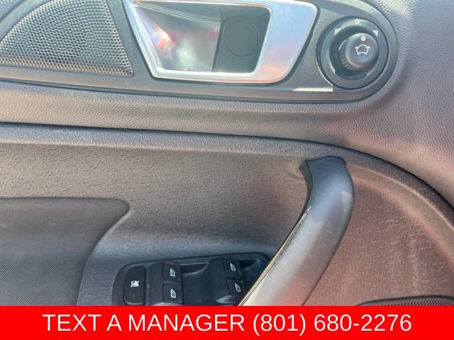 Used 2015 Ford Fiesta SE FWD image 12