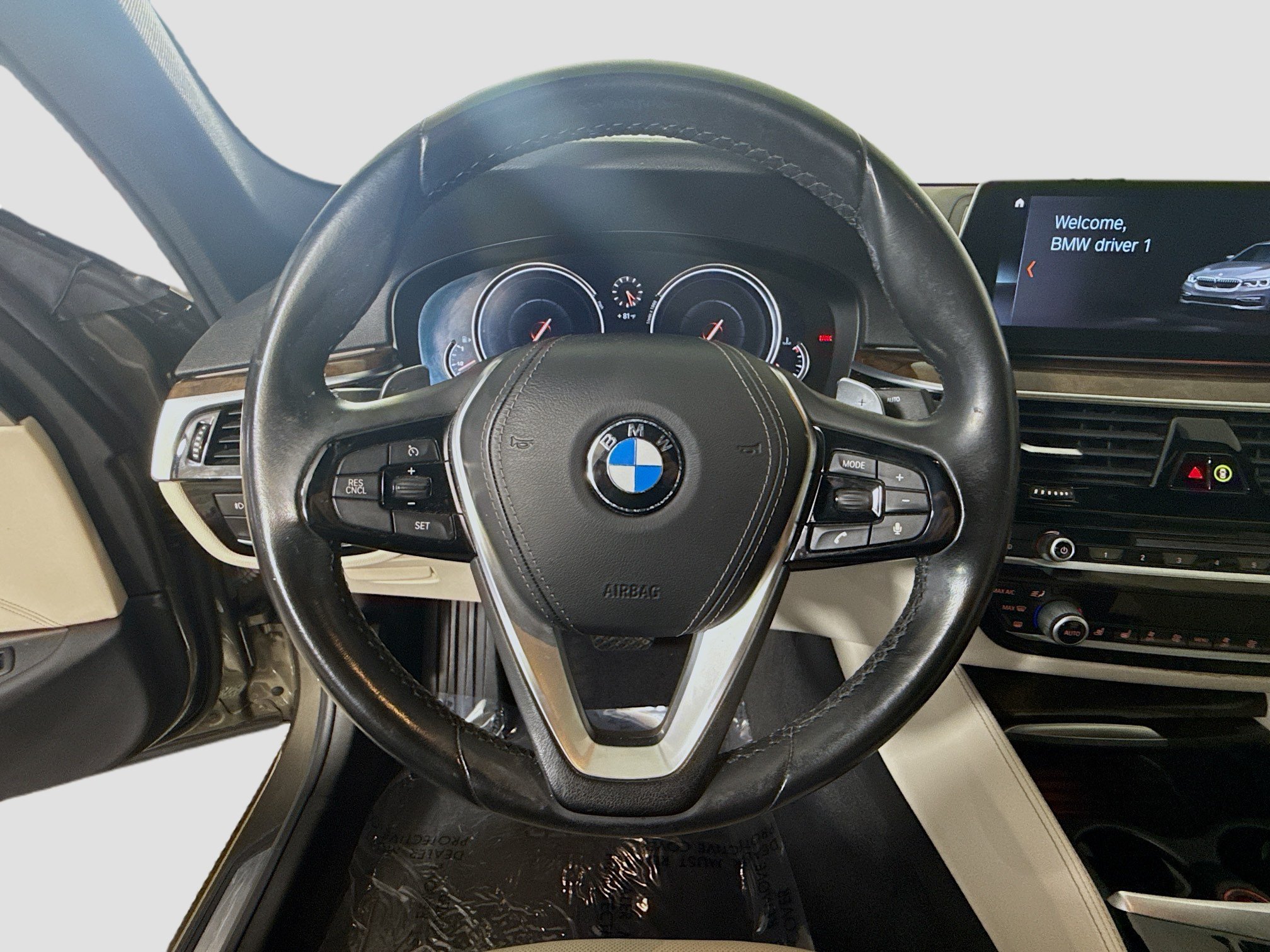 Used 2018 BMW 540i w/ Luxury Seating Package RWD image 13