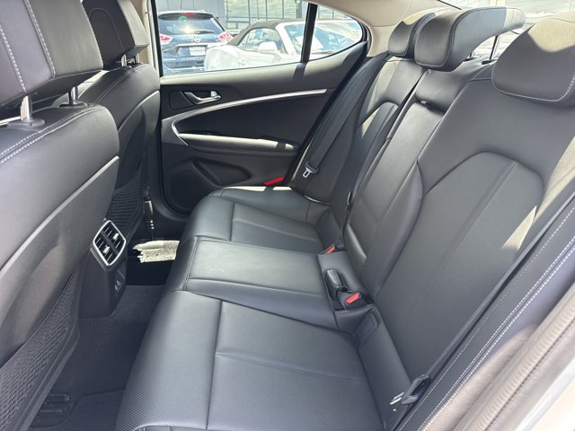 Used 2025 Genesis G70 2.5T RWD image 6