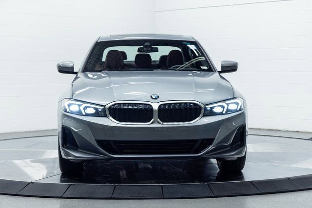 Certified 2025 BMW 330i xDrive Sedan w/ Premium Package image 5