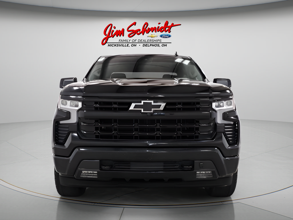 Used 2024 Chevrolet Silverado 1500 RST AWD/4WD image 2