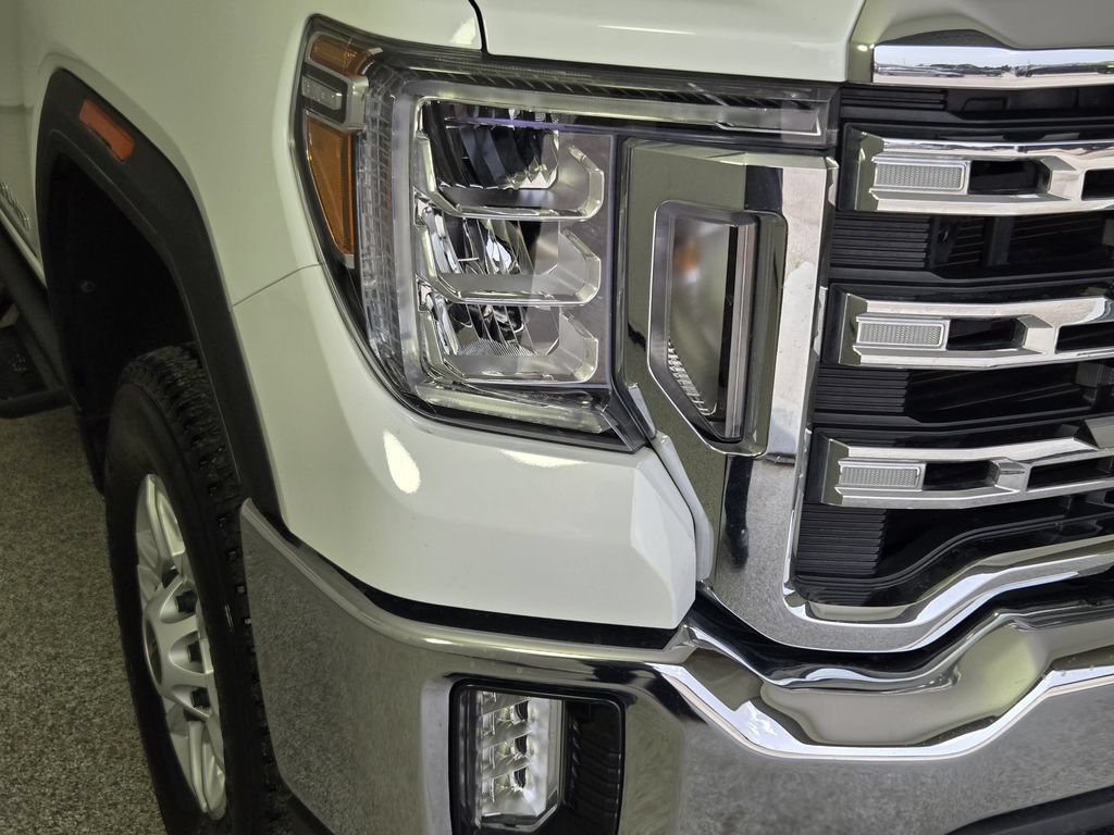 Used 2022 GMC Sierra 2500 SLE w/ SLE Value Package; AWD/4WD image 9