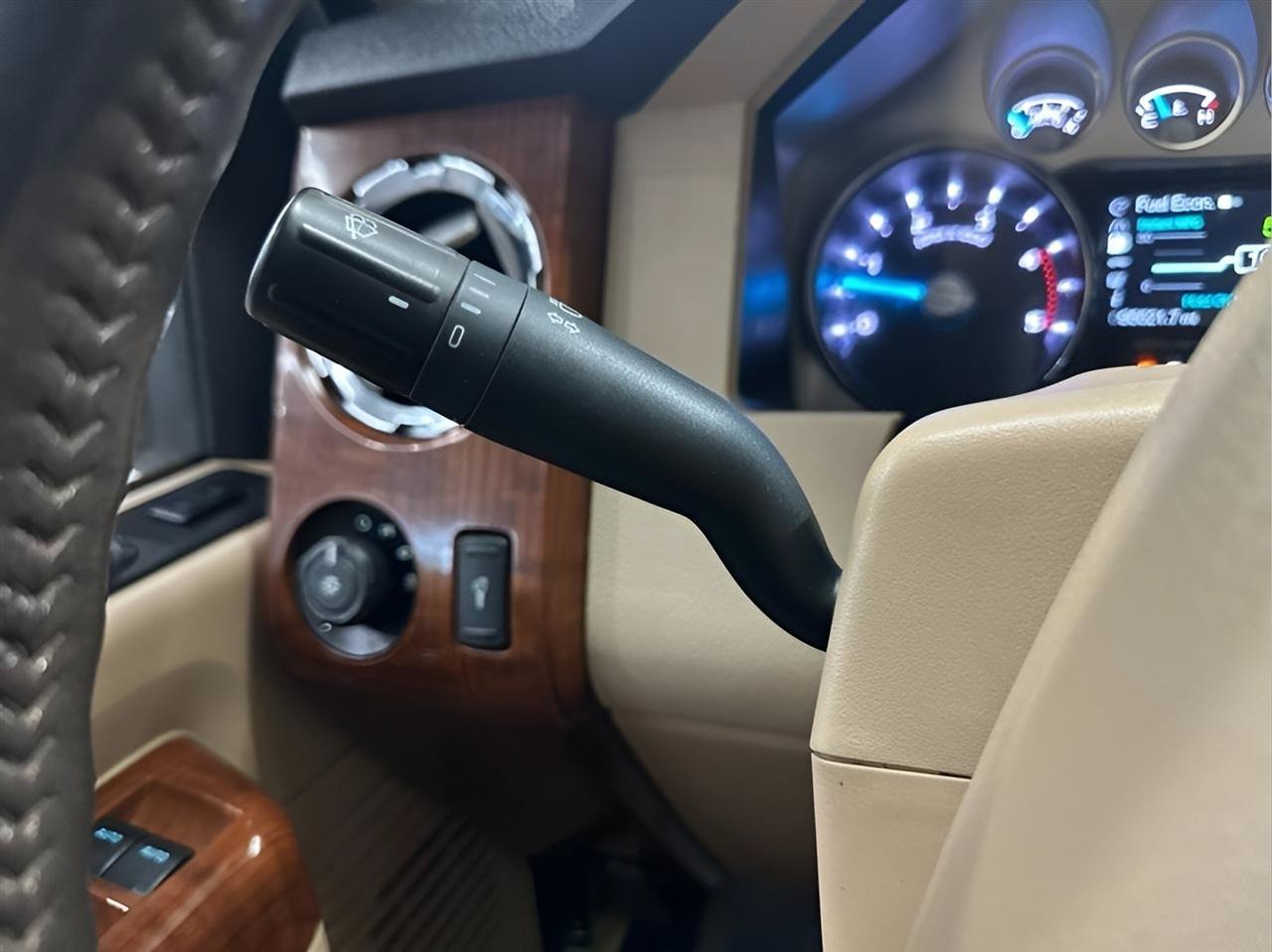 Used 2015 Ford F350 King Ranch w/ FX4 Off-Road Package AWD/4WD image 20