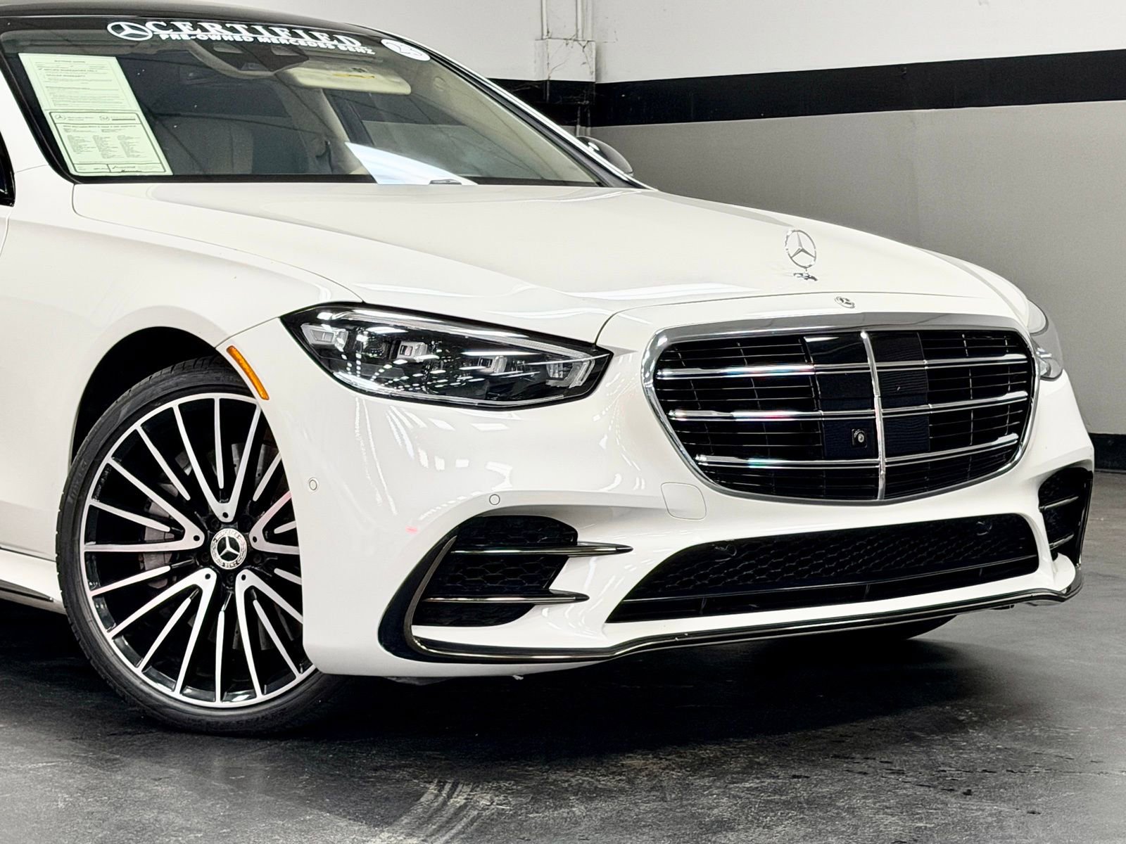 Certified 2023 Mercedes-Benz S 580 4MATIC Sedan image 3