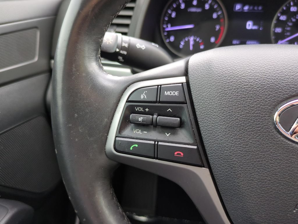 Used 2017 Hyundai Elantra Limited FWD image 19