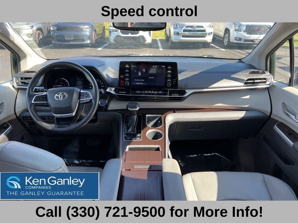 Used 2023 Toyota Sienna XLE image 44