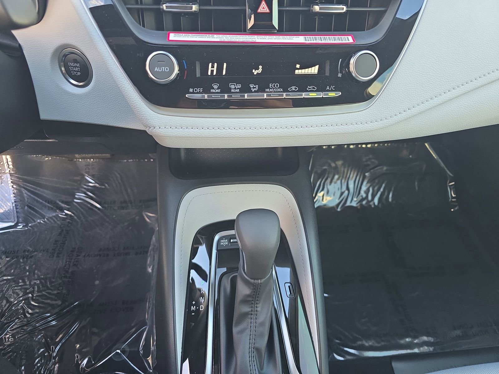 Used 2025 Toyota Corolla SE image 30