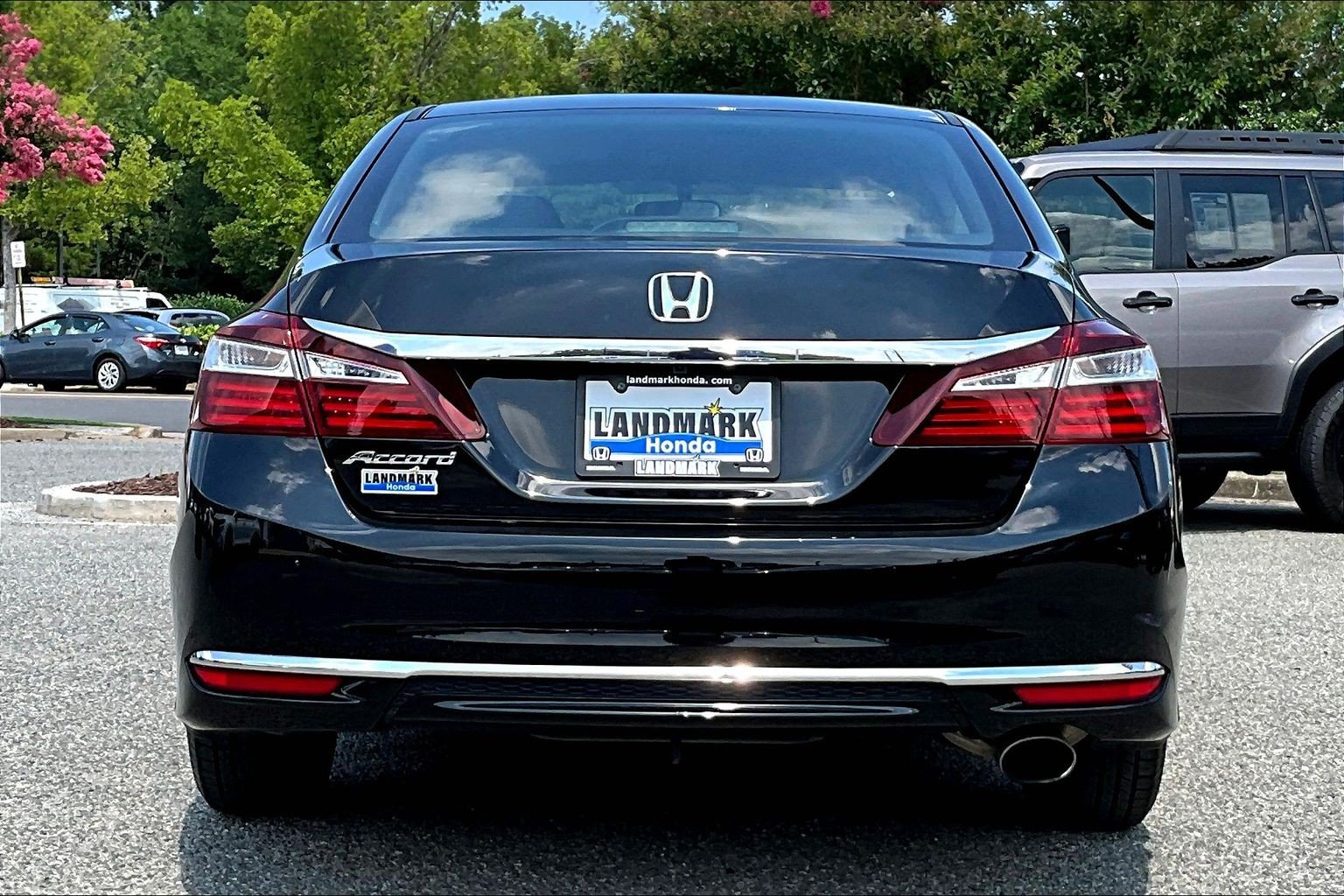 Used 2017 Honda Accord LX image 4