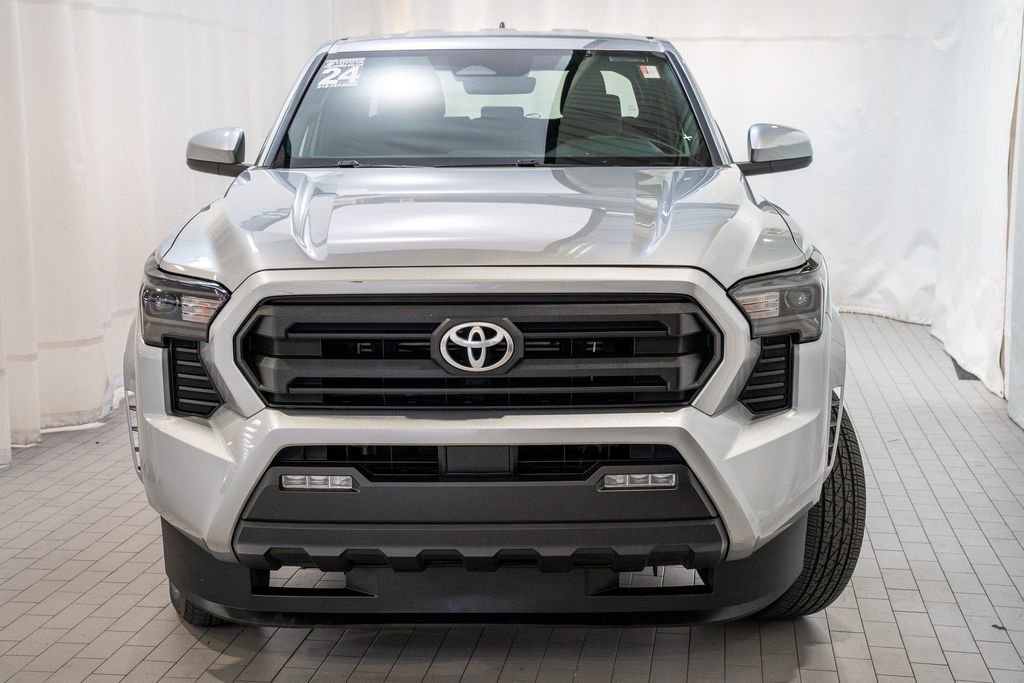 Used 2024 Toyota Tacoma SR5 image 2