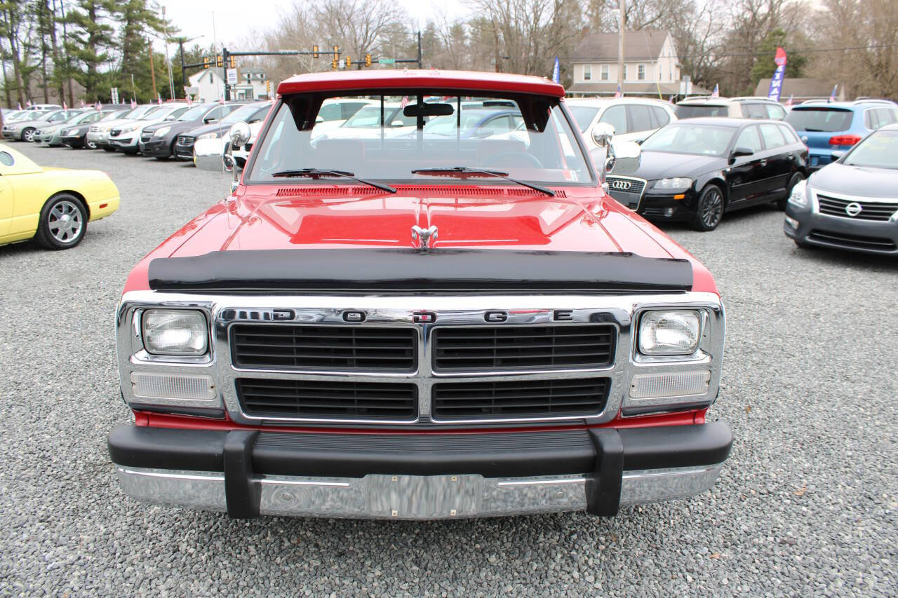 Used 1992 Dodge D/W Truck 150 image 3