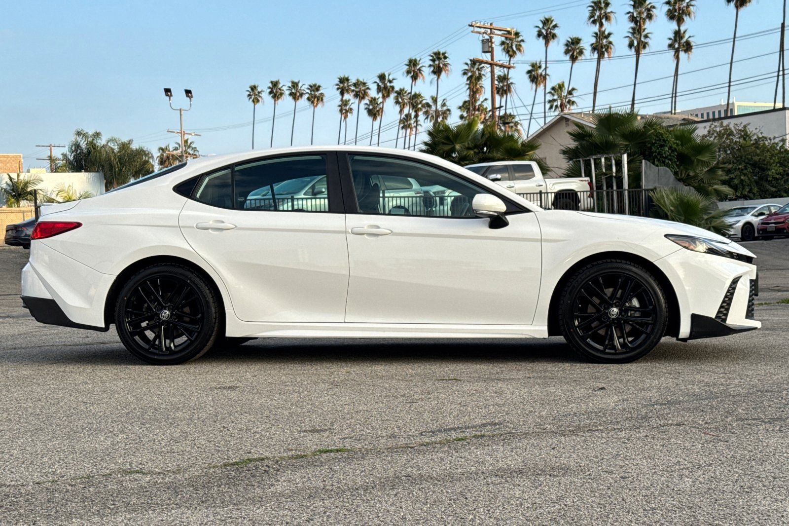 Certified 2025 Toyota Camry SE image 3