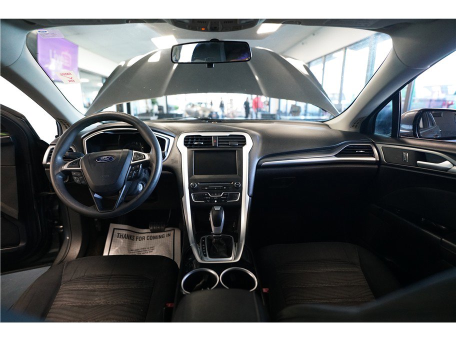 Used 2016 Ford Fusion SE image 14