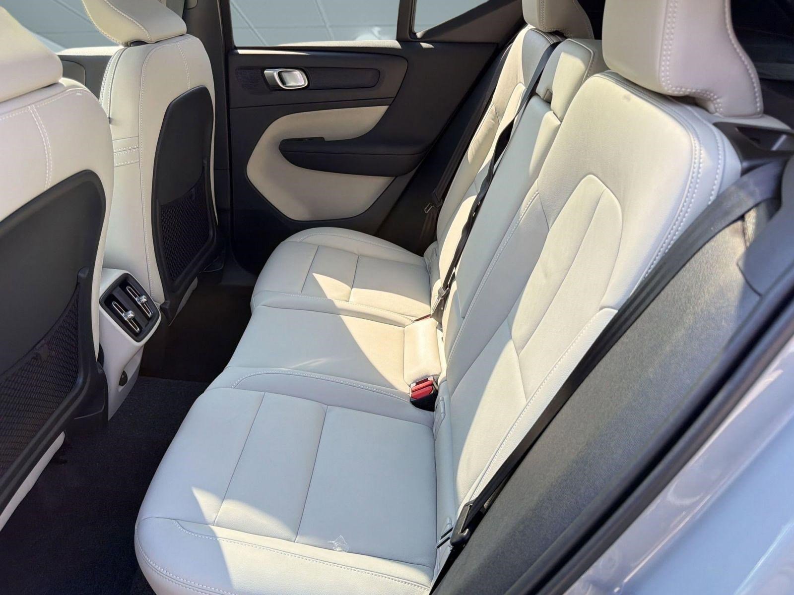 New 2026 Volvo XC40 B5 Ultra w/ Protection Package image 14