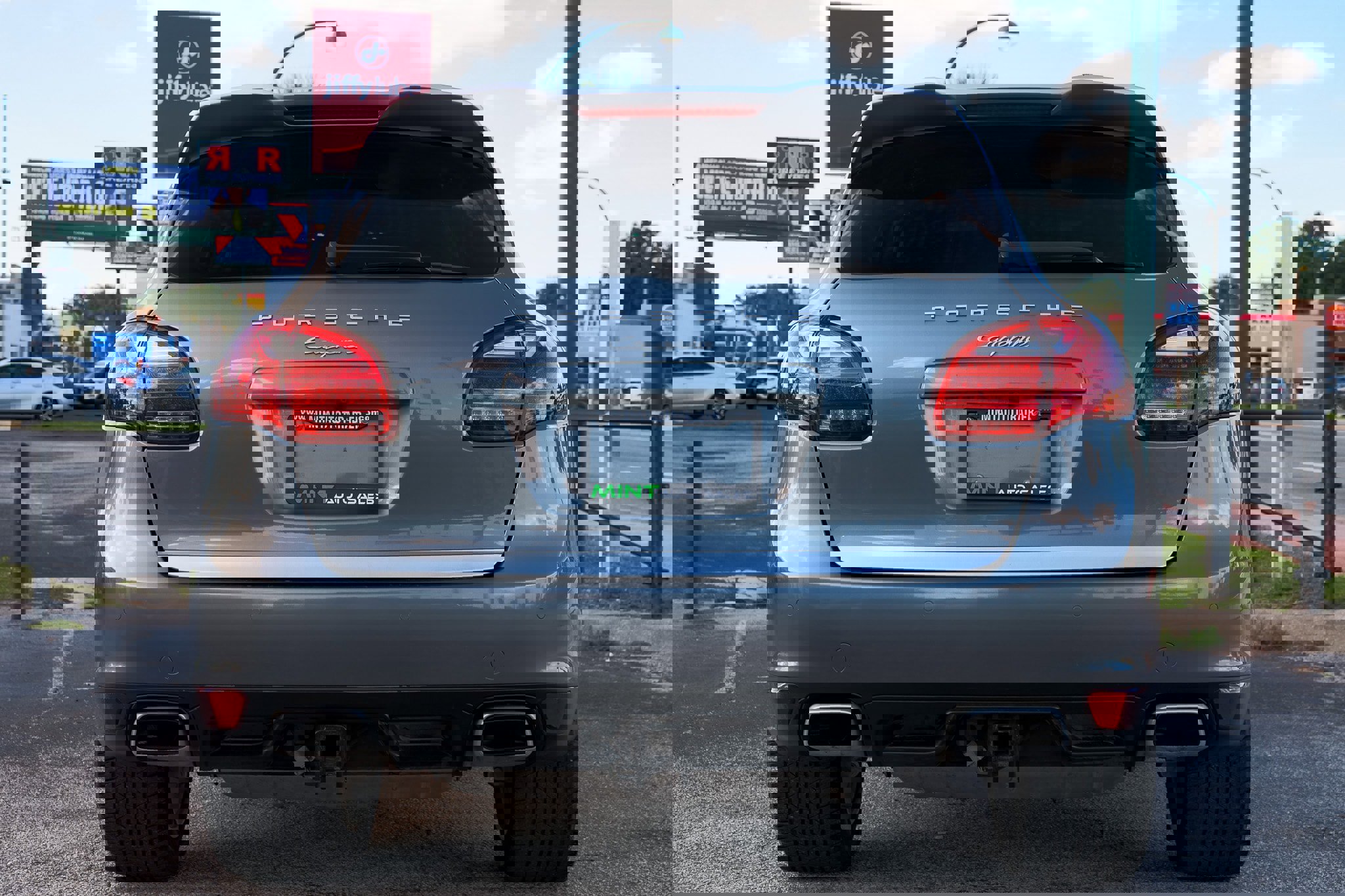 Used 2014 Porsche Cayenne Platinum Edition image 12