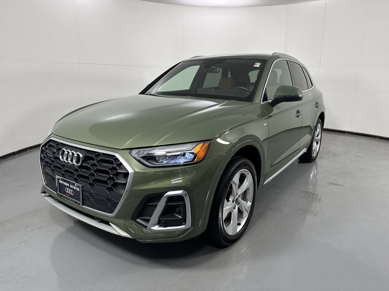 Used 2023 Audi Q5 2.0T Premium Plus w/ Premium Plus Package AWD/4WD image 5