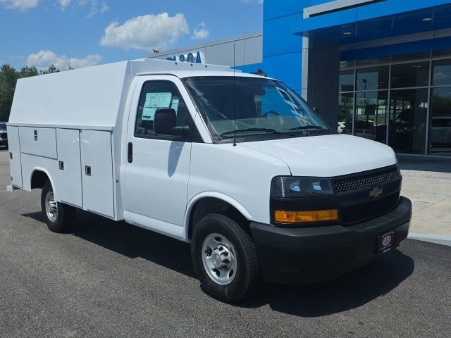 New 2025 Chevrolet Express 3500 w/ Power Convenience Package RWD image 1