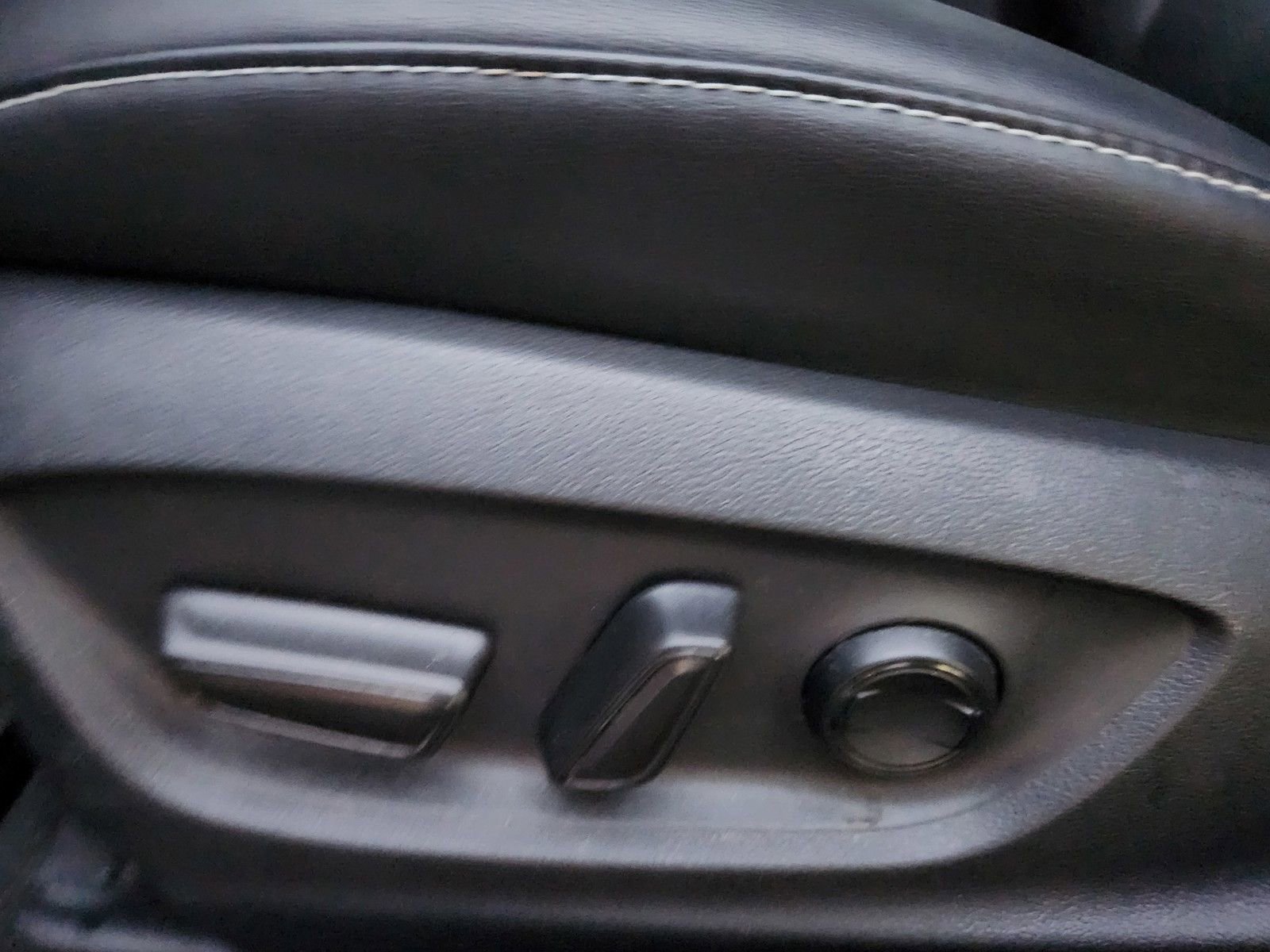 Used 2021 Toyota Prius Prime XLE image 10