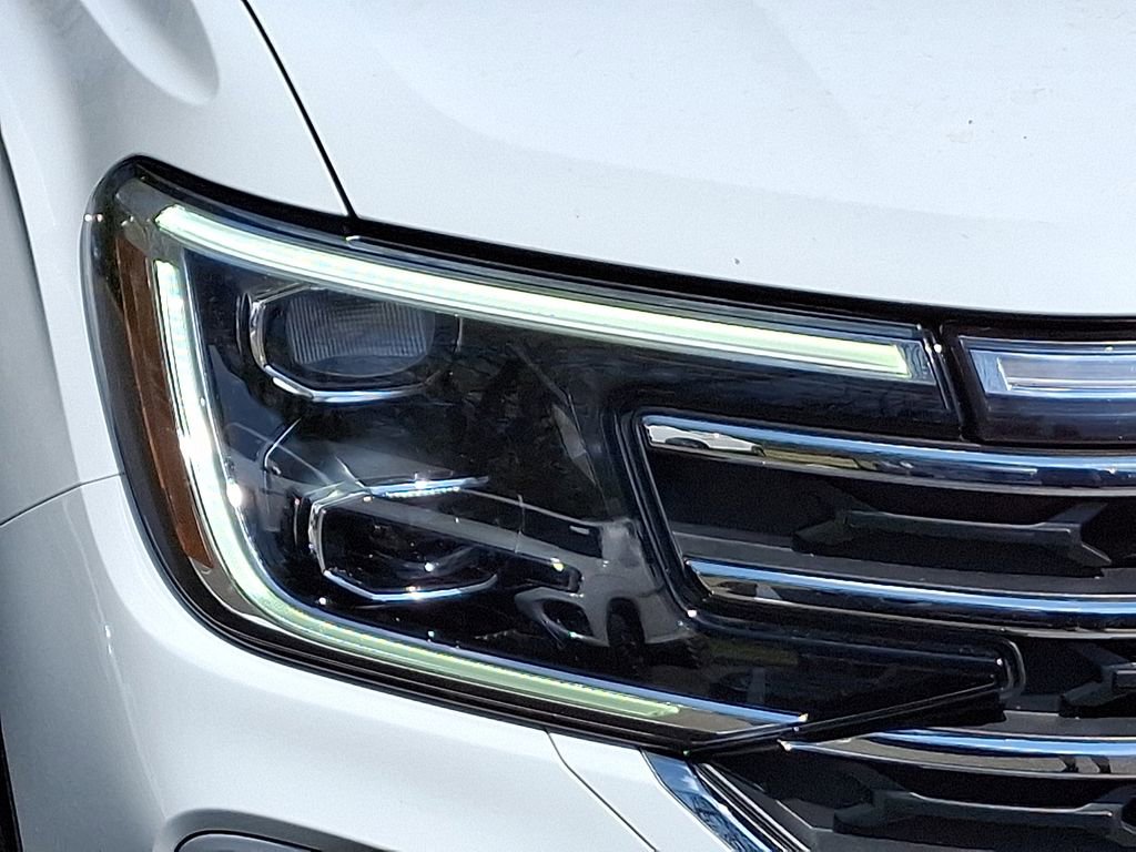 Certified 2025 Volkswagen Atlas SE AWD/4WD image 9