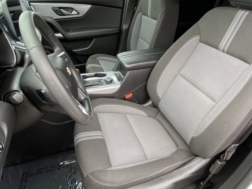 Used 2025 Chevrolet Blazer LT FWD image 23