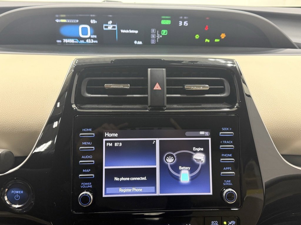 Used 2020 Toyota Prius XLE image 19