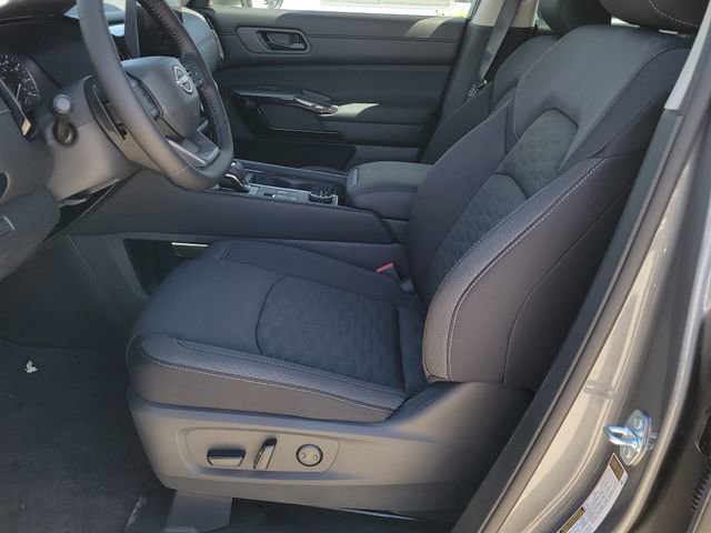 New 2026 Nissan Pathfinder SV AWD/4WD image 6