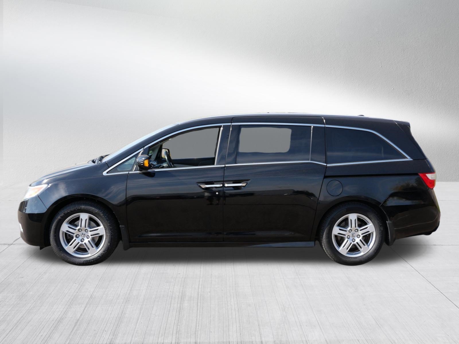 Used 2013 Honda Odyssey Touring image 4