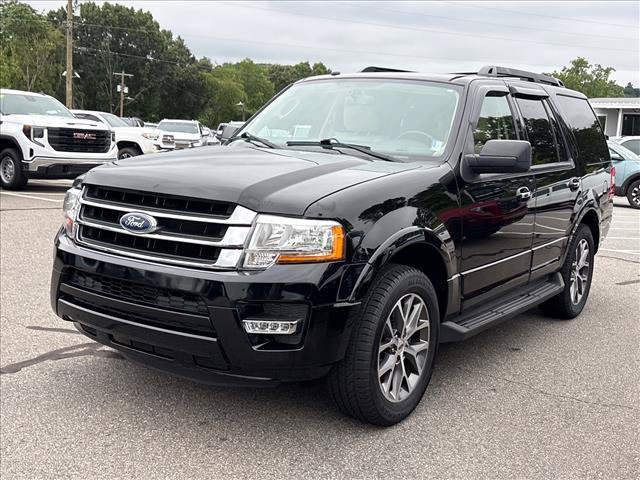 Used 2017 Ford Expedition XLT w/ Equipment Group 202A RWD image 4