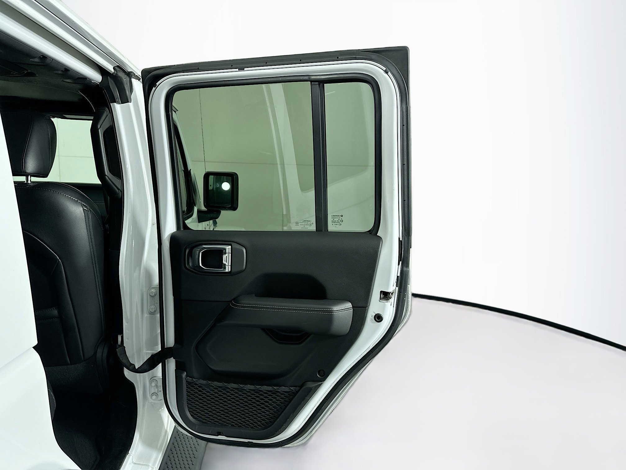 Used 2021 Jeep Wrangler Sahara w/ Safety Group image 29