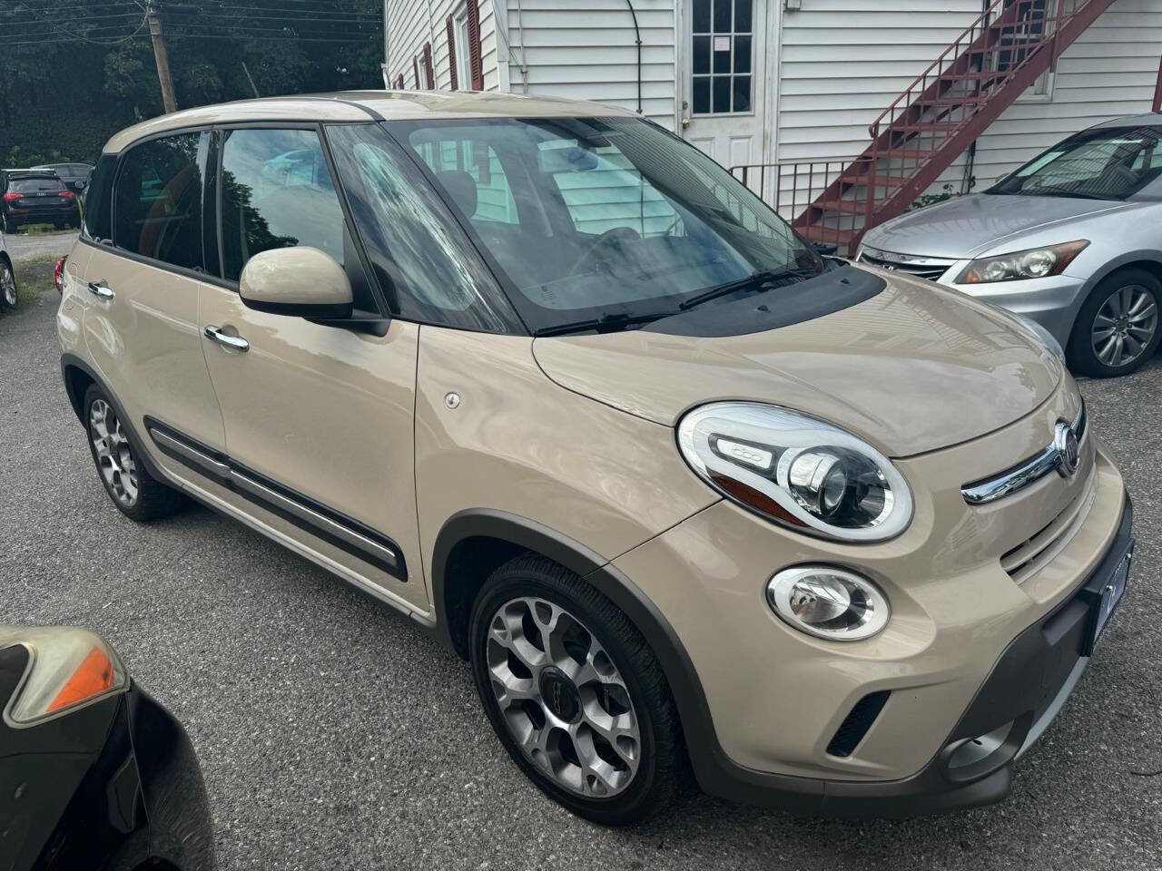 Used 2015 FIAT 500L Trekking image 3