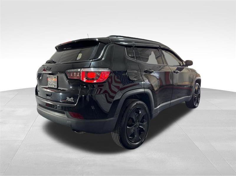 Used 2018 Jeep Compass Latitude image 5