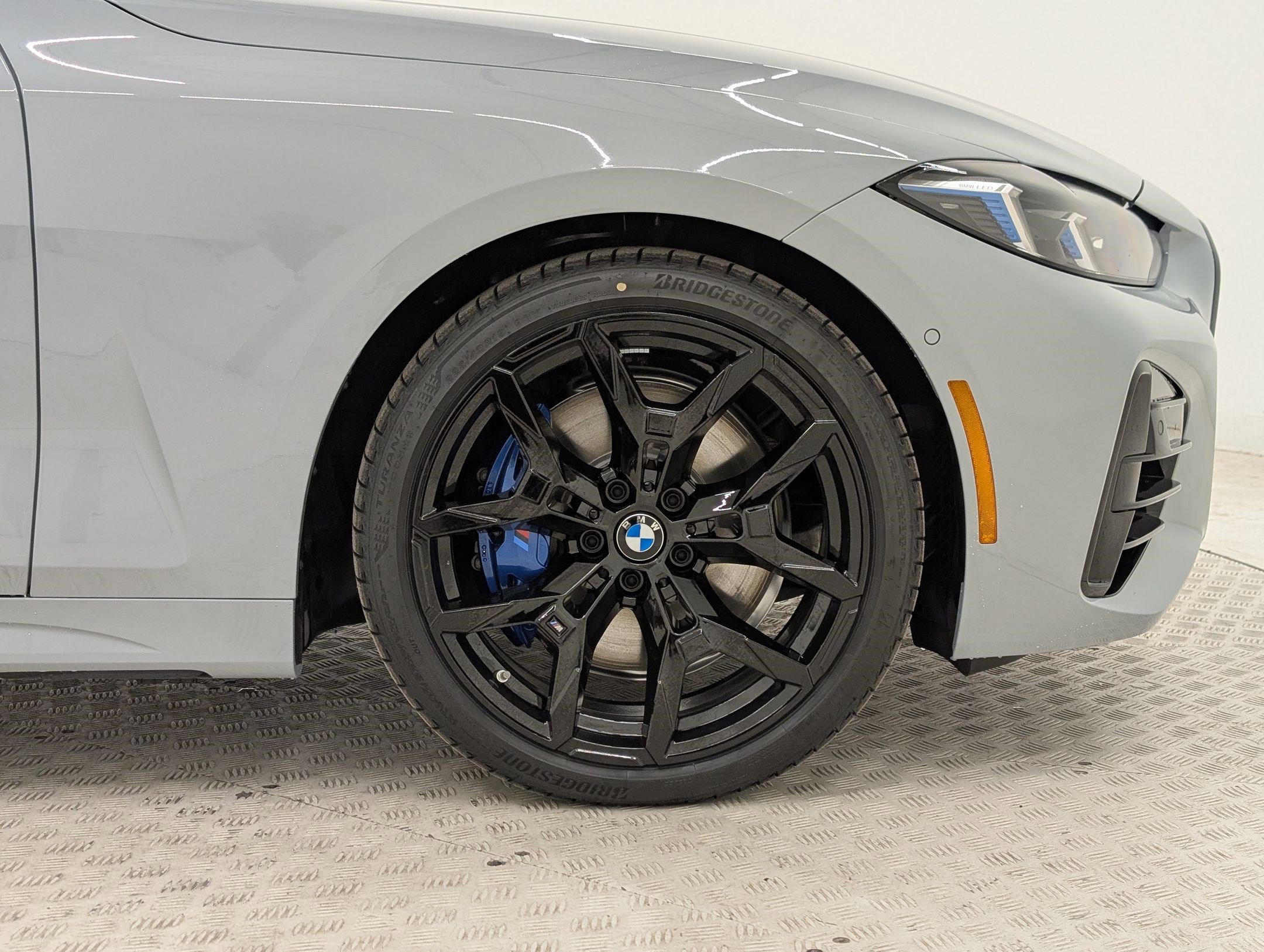 New 2026 BMW M440i Coupe w/ Parking Assistance Package RWD image 10