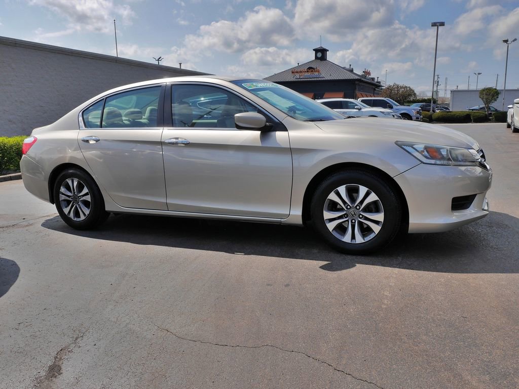 Used 2015 Honda Accord LX image 4