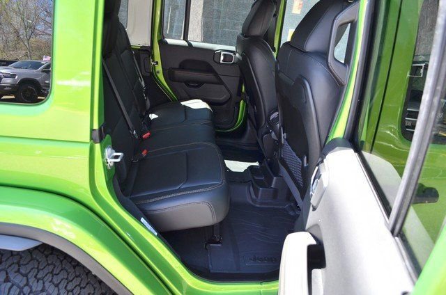 New 2025 Jeep Wrangler Unlimited Rubicon 392 image 37