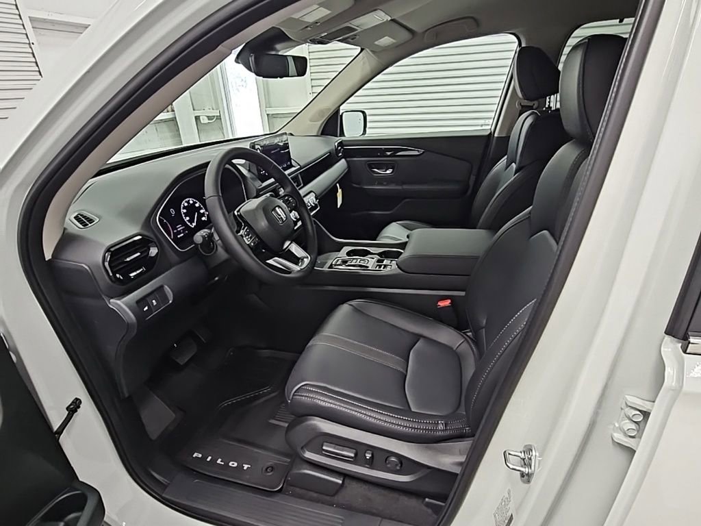 New 2025 Honda Pilot EX-L image 10