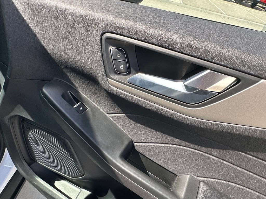 Used 2022 Ford Escape SEL FWD image 20