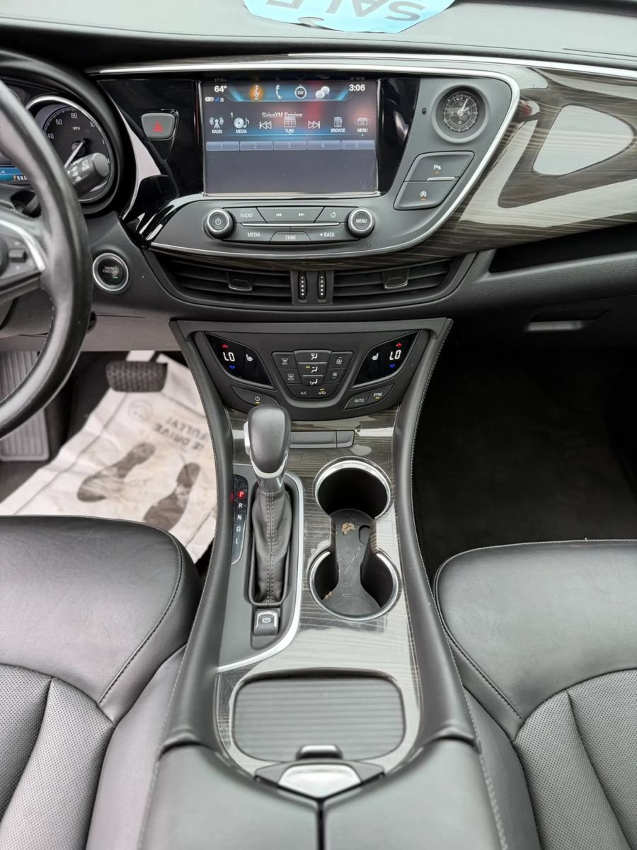 Used 2019 Buick Envision Essence FWD image 16