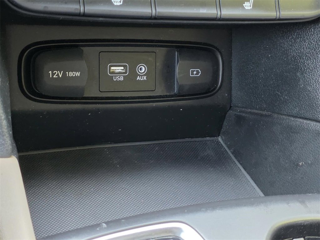 Used 2020 Hyundai Santa Fe SEL image 20