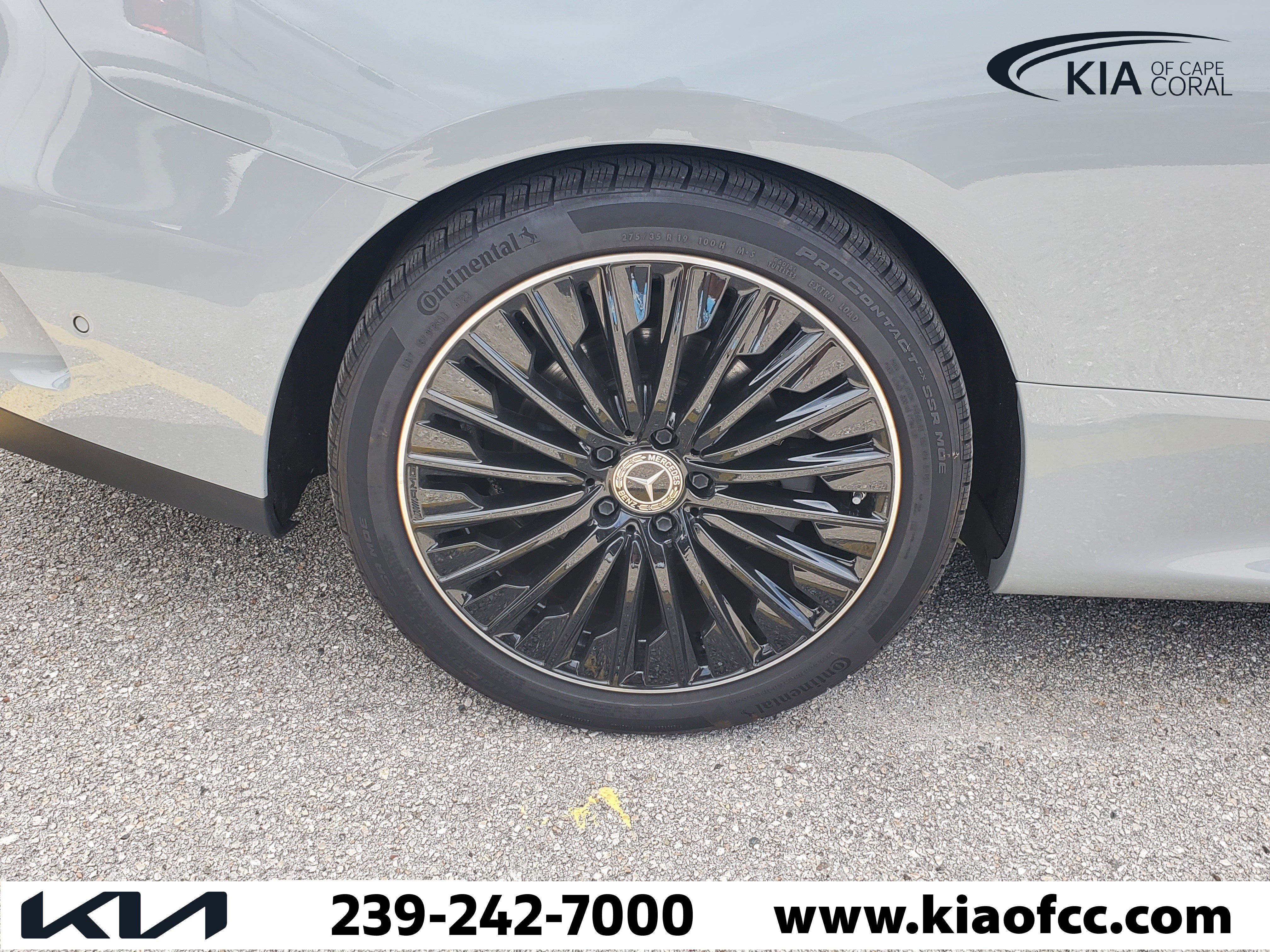 Used 2024 Mercedes-Benz CLE 300 4MATIC Coupe image 6
